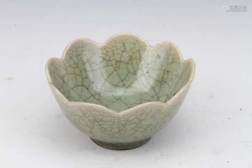 [CHINESE]SONG DYNASTY STYLED LONG QUAN KILN MADE BLUE GLAZED LOTUS SHAPE BOWL W:4.85