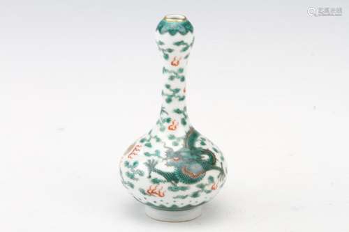 [CHINESE] DA QING JIA QING NIAN ZHI MARKED GREEN GLAZED PORCELAIN GALIC VASE W:3