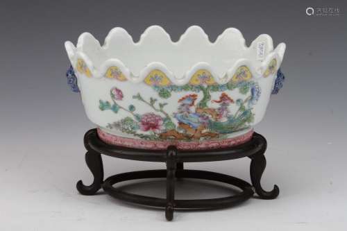[CHINESE] GUANG XU NIAN ZHI MARKED FAMILLE ROSE PORCELAIN BOWL PAINTED WITH FLOWERS AND BIRDS PATTERN L:7.25