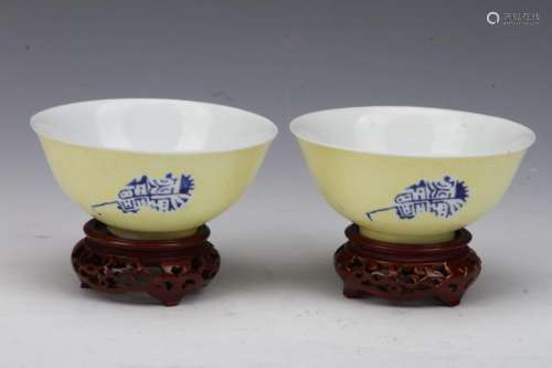 [CHINESE]A PAIR OF JIANG XI ZHEN PIN MARKED BLUE AND WHITE GLAZED PORCELAIN BOWLS PAINTED WITH CHINESE BANANA PATTERN W:4.5