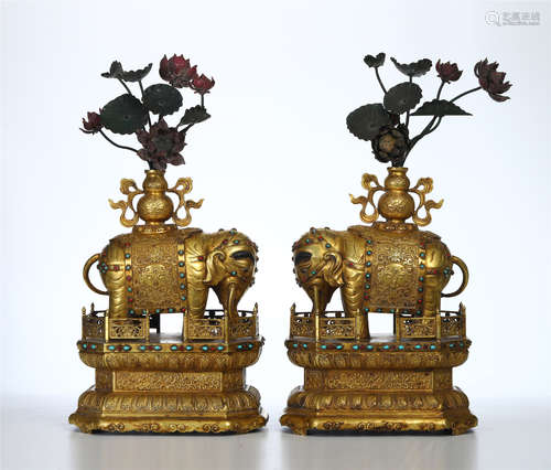 CHINESE GEM STONE INLAID GILT BRONZE ELEPHANT WITH VASE ON STAND