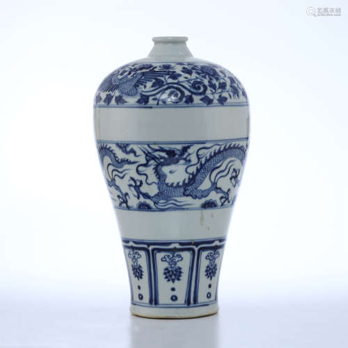 CHINESE PORCELAIN BLUE AND WHITE DRAGON MEIPING VASE