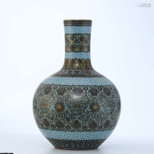 CHINESE PORCELAIN INK GOLD PAINTED FLOWER TIANQIU VASE