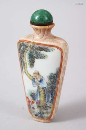 A VERY UNUSUAL 18TH CENTURY CHINESE FAMILLE ROSE PORCELAIN TAPERING SNUFF BOTTLE, the body of the