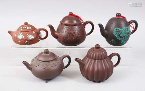 A MIXED LOT OF FIVE 19TH / 20TH CENTURY CHINESE YIXING CLAY TEA POTS, consisting of five clay Yixing