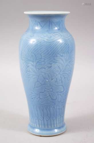 A 19TH CENTURY CHINESE CLAIRE DE LUNE PORCELAIN VASE, with incised decoration depicting flora and