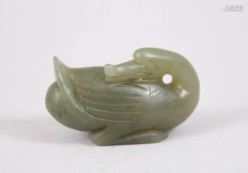 A GOOD CHINESE 19TH / 20TH CENTURY CARVED JADE GOOSE, 5cm wide X 3cm high.