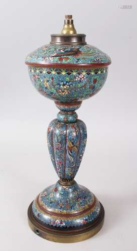 A GOOD 19TH / 20TH CENTURY CHINESE / ORIENTAL CLOISONNE LAMP, the decoration with pheonix birds