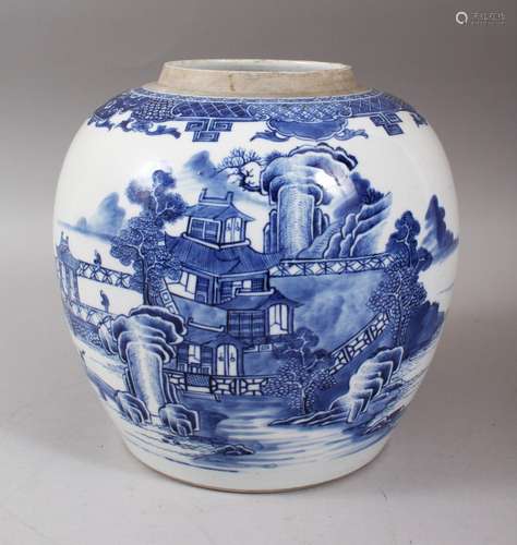 AN 18TH CENTURY CHINESE QIANLONG BLUE & WHITIE PORCELAIN GINGER JAR, the body decorated with