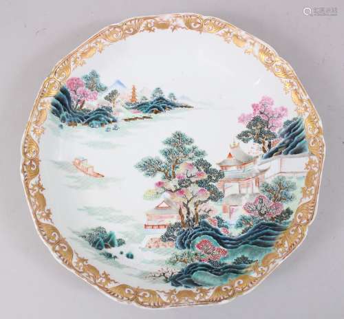 A GOOD CHINESE QIANLONG PERIOD FAMILLE ROSE PORCELAIN SAUCER DISH, the dish decorated with lovely