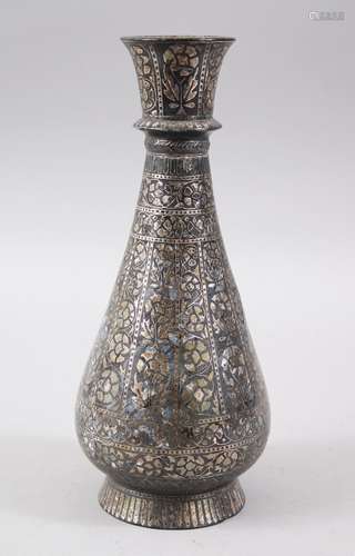 A VERY GOOD 18TH CENTURY INDIAN BIDRI METAL AND SILVER INLAID BOTTLE VASE, 25cm high.