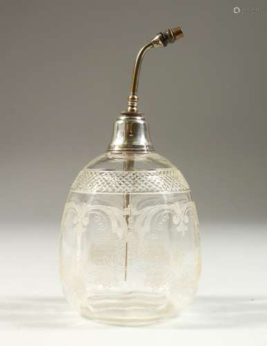 AN EDWARDIAN ETCHED AND CUT GLASS ATOMISER with sterling silver mount. 7cms high.