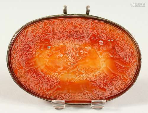 A GOOD OVAL AGATE PLAQUE, carved with a deer hunt, in a gilt frame. 12cms x 8cms.