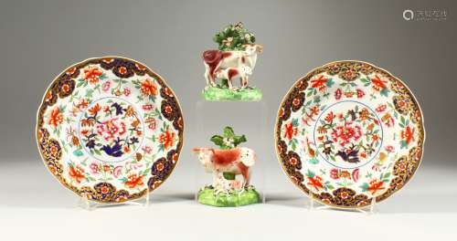 A PAIR OF SPODE JAPAN PATTERN PLATES, Pattern No. 2630, 21cms diameter, and a PAIR OF COW AND CALF