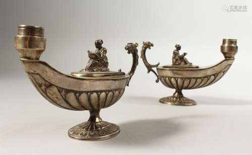 A PAIR OF .800 SILVER ALADDIN'S LAMPS.