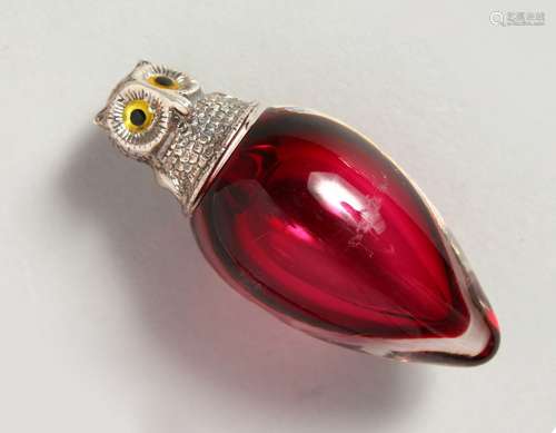 A VICTORIAN RUBY GLASS AND PLATE NOVELTY OWL SCENT BOTTLE. 6cms long.