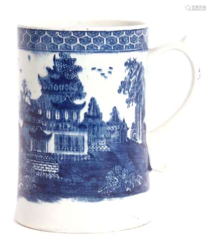 Impressive large Lowestoft tankard, circa 1780, printed in underglaze blue with the so-called temple