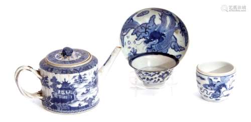 Group of Chinese export ceramics comprising a tea pot and cover with interlaced handle and