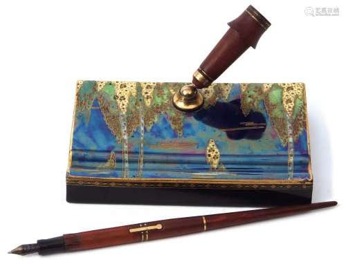 Mid-20th century Carltonware pen holder decorated with an Art Deco lustre design of trees, pattern