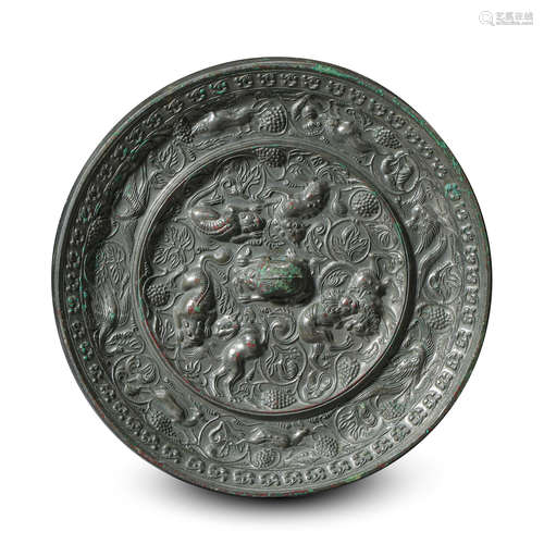 CHINESE BRONZE BEAST AND GRAPE ROUND MIRROR TANG DYNASTY