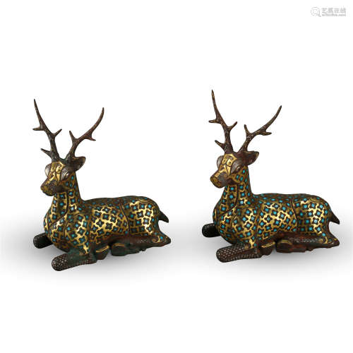 PAIR OF CHINESE TURQUOISE SILVE GOLD INLAID BRONZE COUCHING DEER HAN DYNASTY