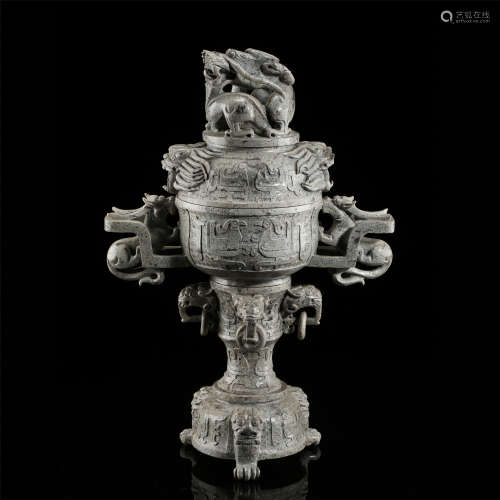 CHINESE ANCIENT JADE LIDDED CENSER ON STAND