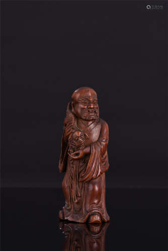 CHINESE BAMBOO STANDING FIGURE TABLE ITEM