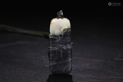 BLACK & WHITE HETIAN JADE PLUM FLOWER PATTERN PENDANT