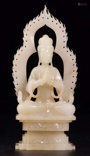 A HETIAN JADE CARVED GUANYIN BUDDHA