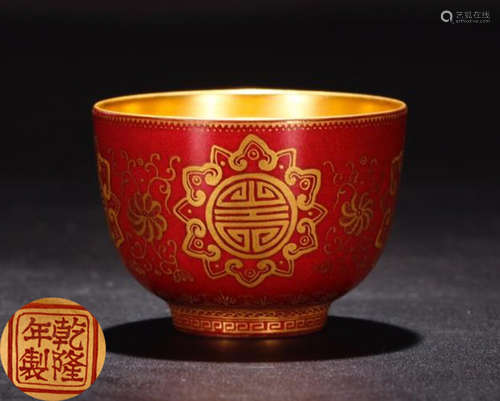 A RED&GOLD GLAZE FLOWER PATTERN CUP