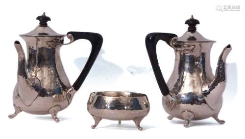 George V three-piece chocolate set comprising two opposed chocolate pots and a sugar bowl, each with