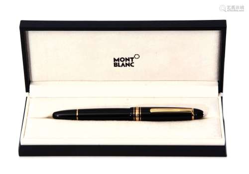 Late 20th century cased fountain pen, Mont Blanc, 4810, of typical cylindrical form with screw