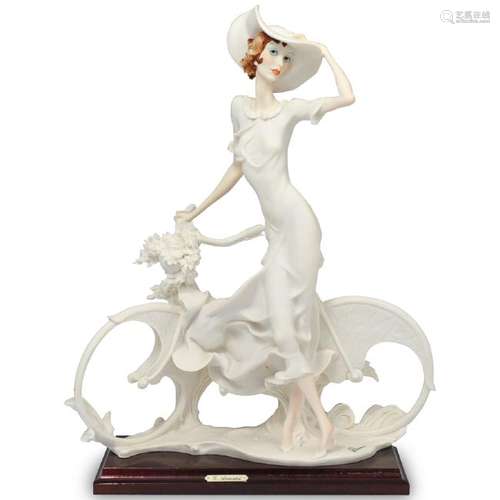 Vintage Giuseppe Armani Capodimonte Figurine