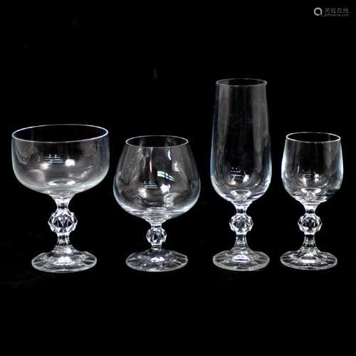 (28 Pc) Crystal Glassware