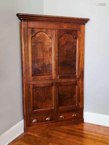 LARGE CORNER CUPBOARD