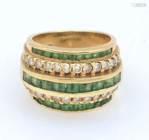 14K DIAMOND & EMERALD RING