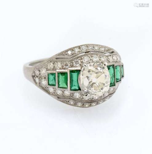 PLATINUM EDWARDIAN REVIVAL DIAMOND & EMERALD RING