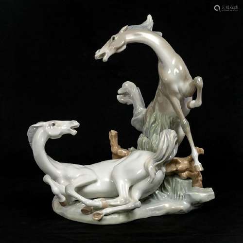 LLADRO PORCELAIN HORSE GROUPING