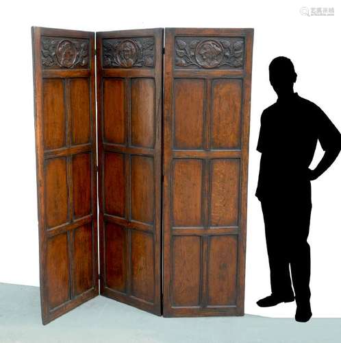 ENGLISH JACOBEAN STYLE OAK 3 PANEL SCREEN