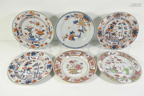 Six assiettes en porcelaine de Chine (cheveux)