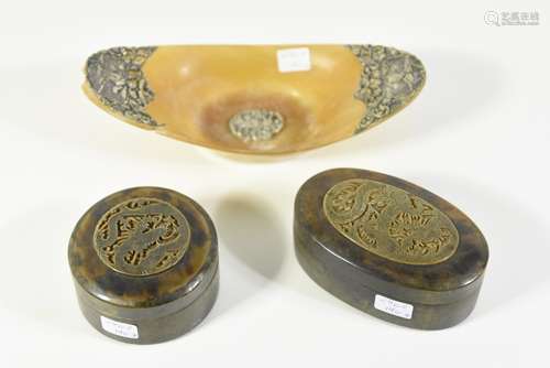 Lot de trois objets asiatiques