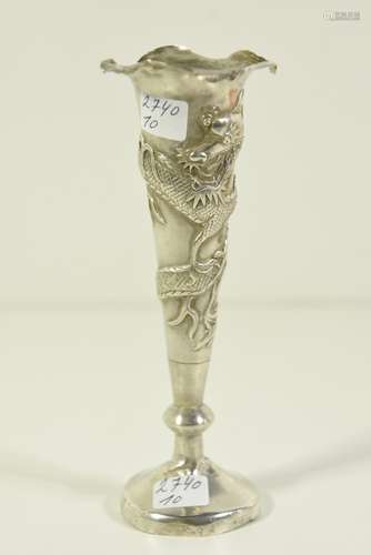 Vase en argent chinois (H:15cm) (à restaurer)