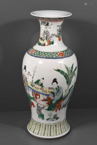 Vase en porcelaine de Chine, famille verte, 19ème siècle (H:45cm)