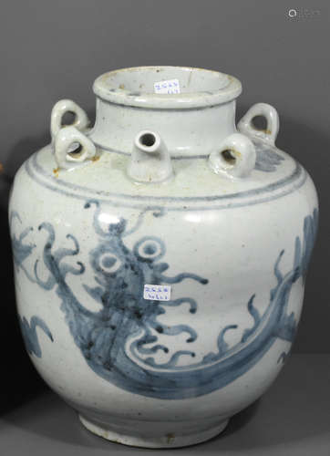 Verseuse en porcelaine de Chine (H:28cm) (Cheveu au col)