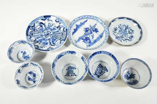 Lot de huit pièces porcelaines chinoises