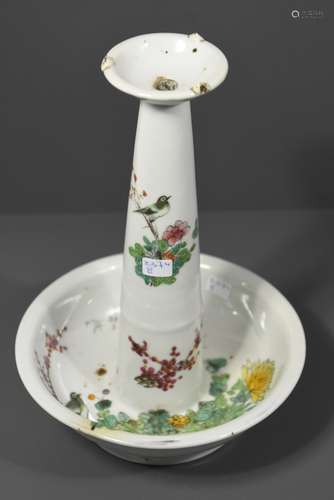 Brûle parfum en porcelaine de Chine (Ht 25 cm)