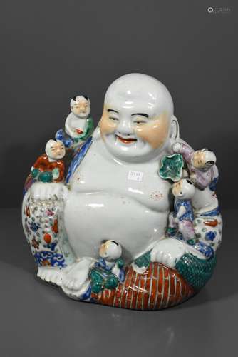 Bouddha en porcelaine de Chine 19ème siècle (H:27cm)