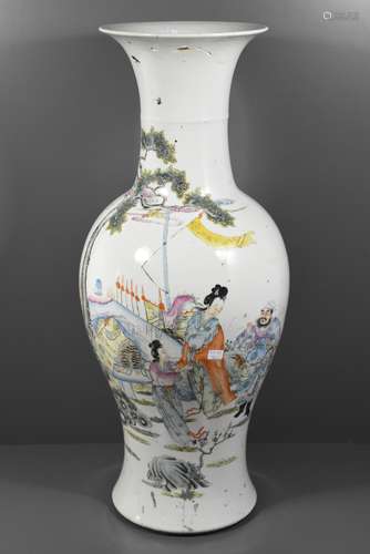 Vase en porcelaine de Chine (H:60 cm) (Col cassé)