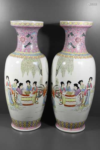 Paire de vases en porcelaine de Chine République (Ht 61cm)