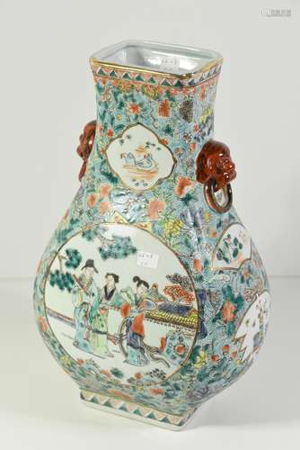 Vase en porcelaine de Chine (Ht 33cm)